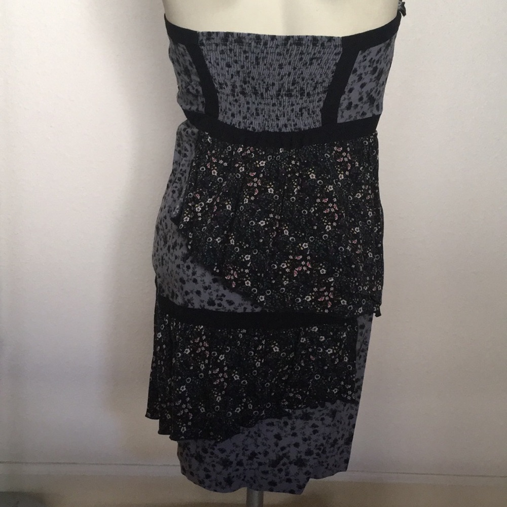GIFTED kimchi Blue Floral Ruffle Strapless Dress - Picture 6 of 6